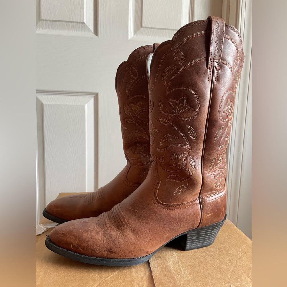 Ariat Brown Cowboy Western Boots Classic Leather- Womens